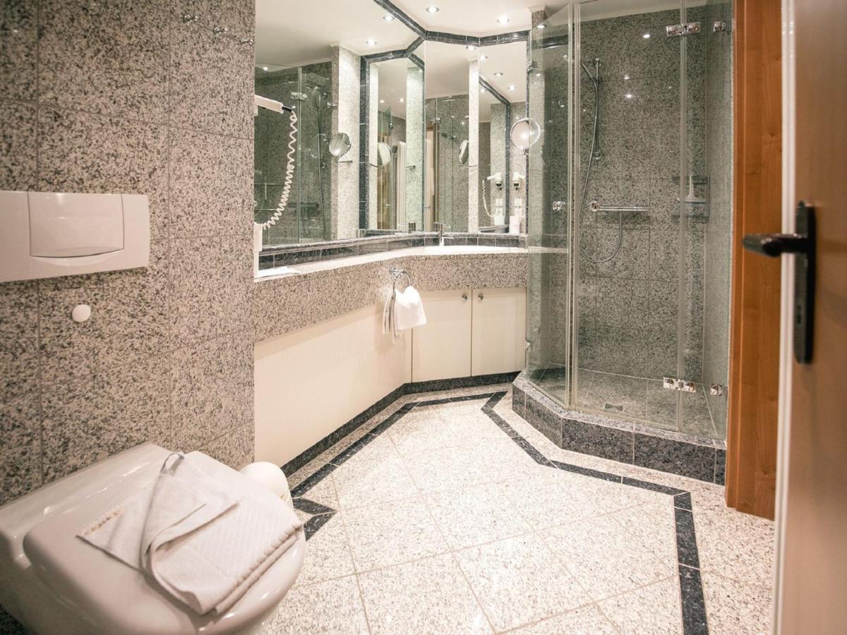 Komfort Mit 1 Schlafzimmer Und Balkon 227 Apartment *